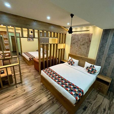 Forest Transit Hotel Kojambuttúr Kültér fotó