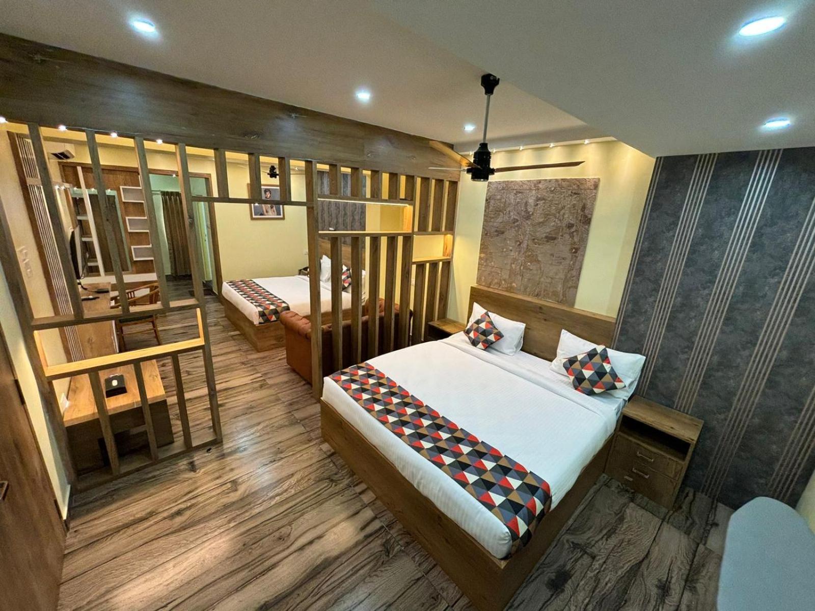 Forest Transit Hotel Kojambuttúr Kültér fotó